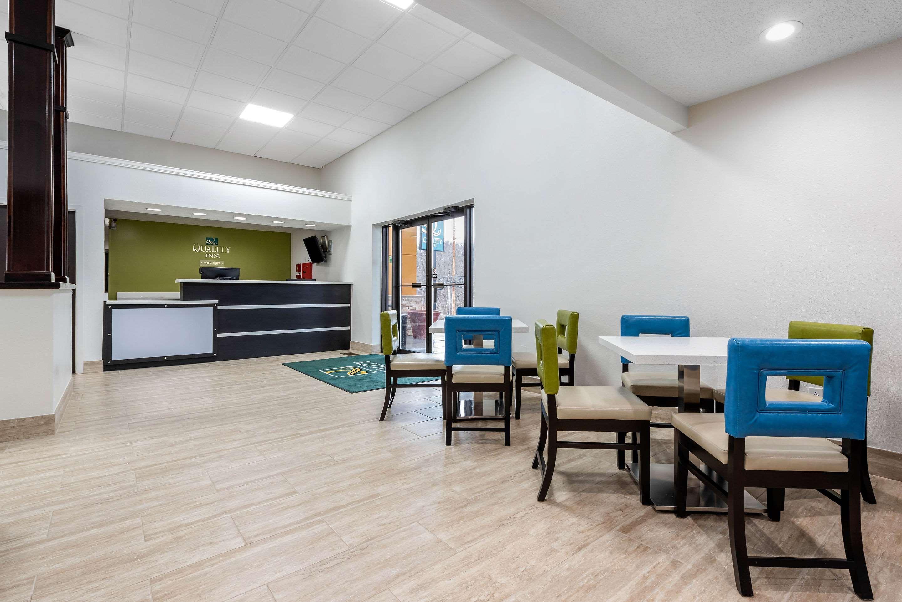 Quality Inn Coraopolis Ngoại thất bức ảnh